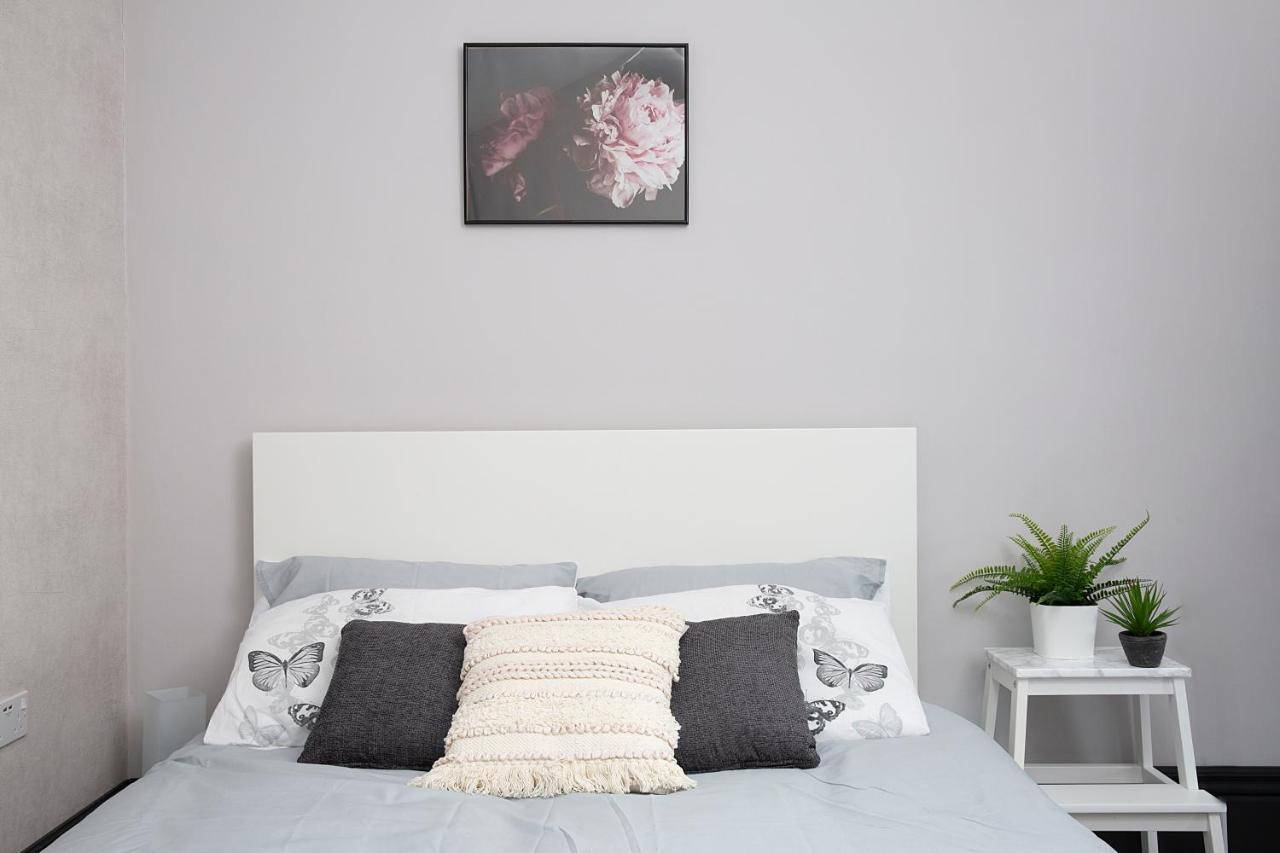 Beautiful First Floor Apartment Poulton-le-Fylde Экстерьер фото
